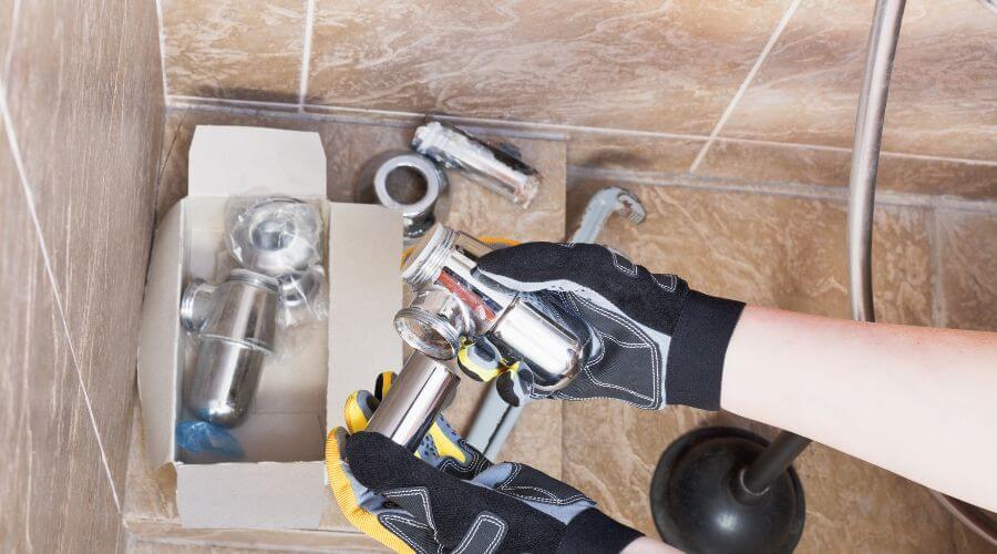 Professional gutter cleaning in Christopher, IL